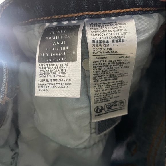 Levi’s 501 ,,Stylish Women's Denim Shorts - Light Blue and Dark Blue - Picture 10 of 16